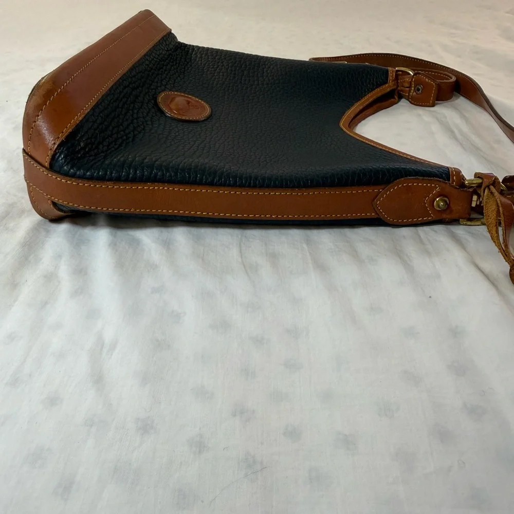 Dooney & Bourke Black and Tan Leather Shoulder Bag - Picture 4 of 9